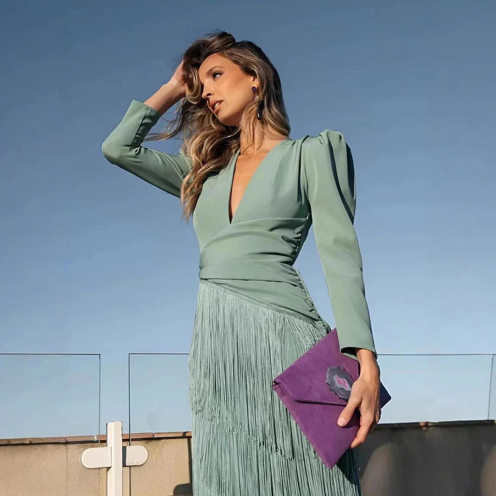 Vestido Esmeralda Glam™ – Elegancia con Flecos que Roba Miradas